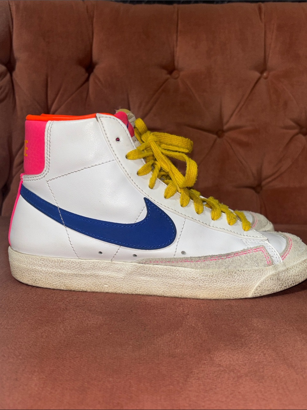 Nike Blazer mid ‘77 white chartreuse hyper pink high top sneakers neon accent 8 - Picture 6 of 15